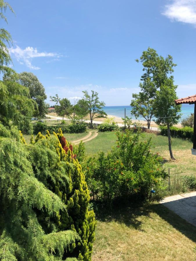 Sofia'S Pearl Beachfront Maisonette Nea Kallikrateia Extérieur photo