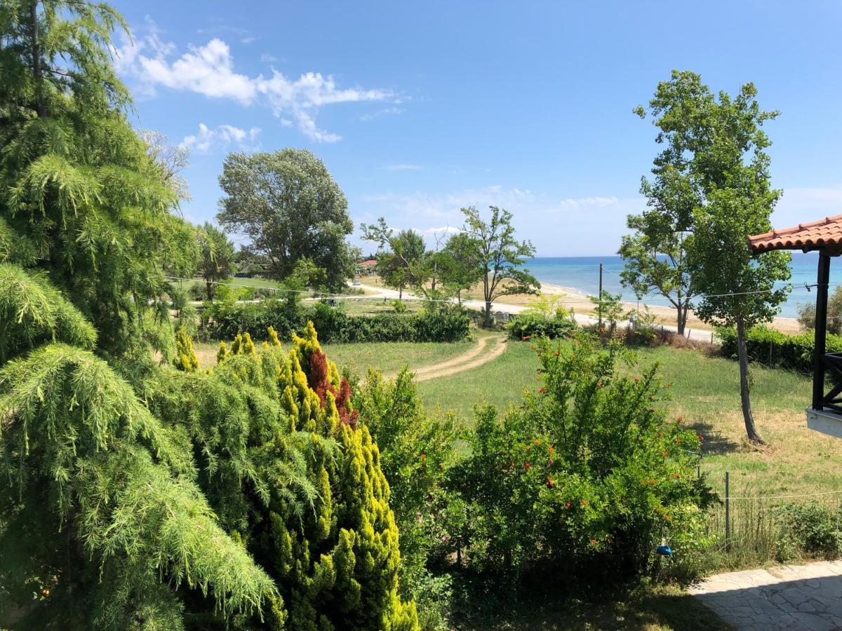 Sofia'S Pearl Beachfront Maisonette Nea Kallikrateia Extérieur photo